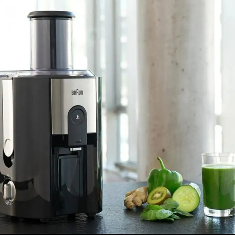 آبمیوه گیری براون مدل j500توان 900 وات